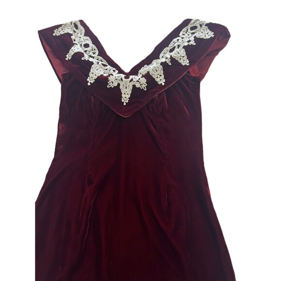 Handmade Women's Burgundy/Red Velvet Cocktail Dress V-Neck W/Lace Size Small - Picture 4 of 8